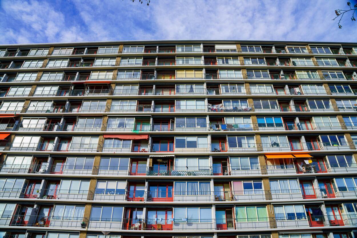 Een appartementencomplex met huurwoningen